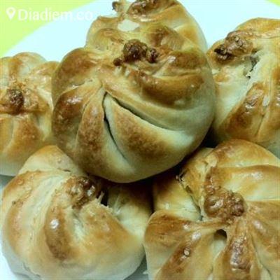 Bánh Bao Nướng Nhân Heo Quay