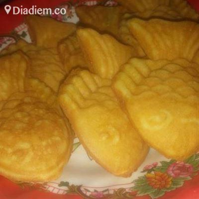 Bánh Con Cá Vàng – Cách Mạng Tháng 8