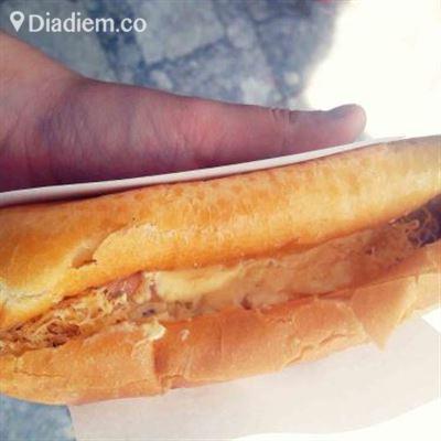 Bánh Mì – Hàng Gai