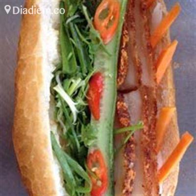 Bánh Mì Heo Quay Hà