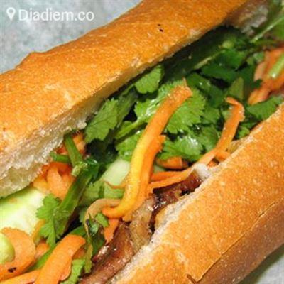 Bánh Mì Khoa Thủy Sản
