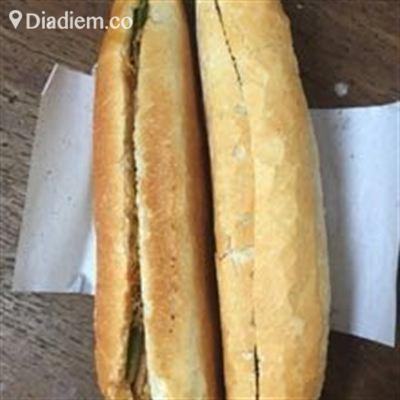 Bánh Mì Quốc Doanh