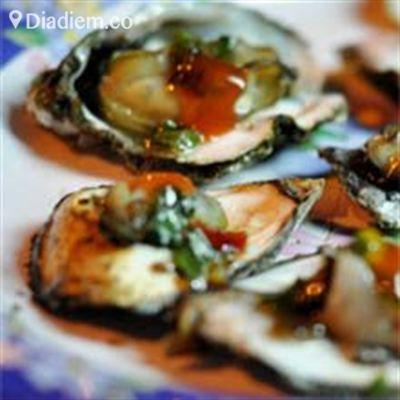 Bé Thanh – Nghêu Nướng Mỡ Hành