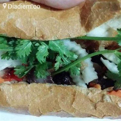 Bình Minh – Bánh Mì Xá Xíu