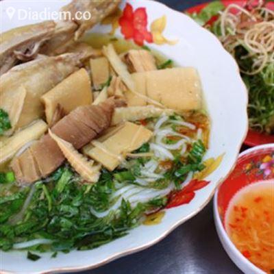 Bún Măng Vịt Xiêm
