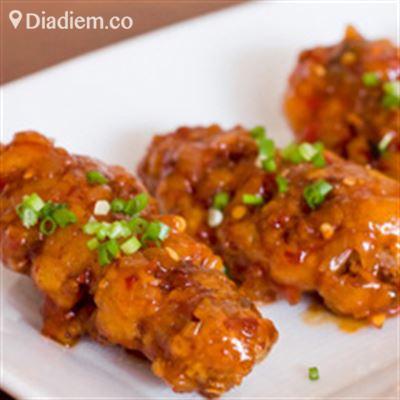 Cỗ Lá – Trần Khát Chân