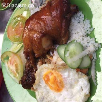 Cơm Tấm Bà Bảy – Hẻm Liên Tổ