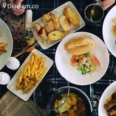 Con Gà Sữa – Kitchen And Bar
