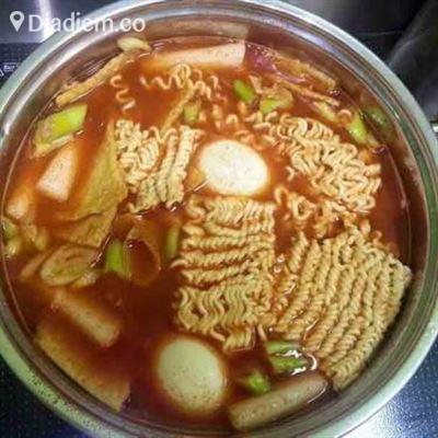 GukMul TokBokKi – The Manor