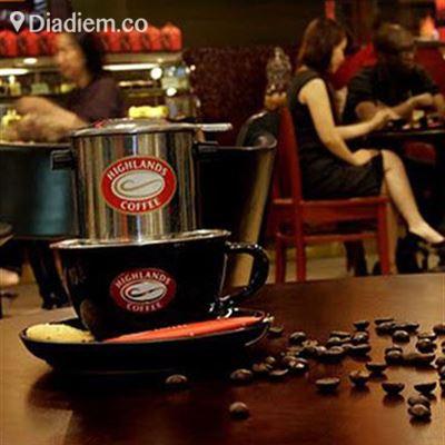 Highlands Coffee – Cát Linh