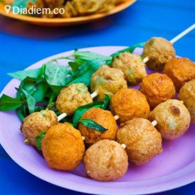 Khu Ăn Vặt Trường THCS Quảng An