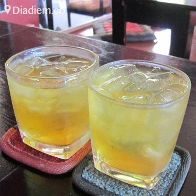 Khu Trà Đá Ven Hồ Tây – Quảng An