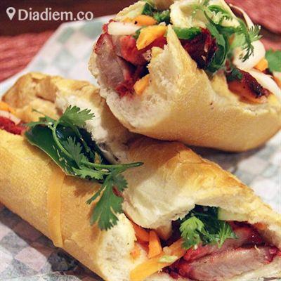 Liên – Bánh Mì