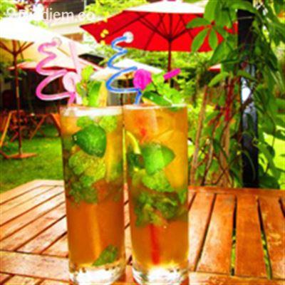 M-Day Cafe