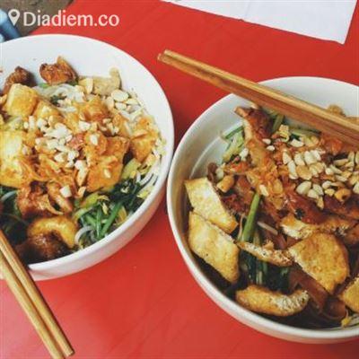 Ngọc Dung – Cháo Lòng & Bánh Đa Trộn