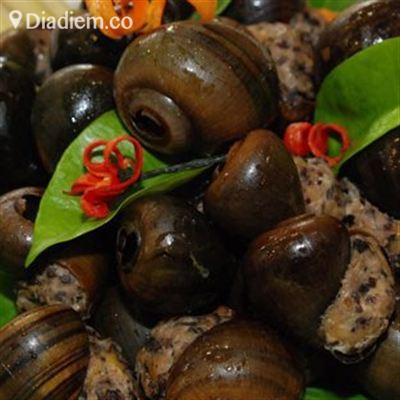 Ốc & Ăn Vặt – Vỉa Hè Nguyễn Khánh Toàn