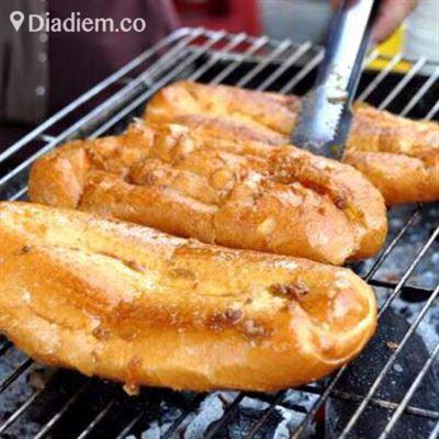 Phương Bami – Bánh Mì Nướng Muối Ớt Chà Bông 8K