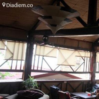 Puku Cafe & Bar