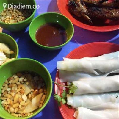 Quán Ăn Vặt – Nguyễn Quý Đức