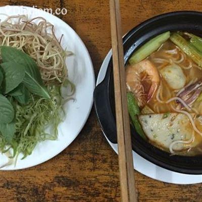 Quán Bún Thái Sinh Viên