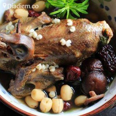 Quán Toàn – Lẩu Gà Ác