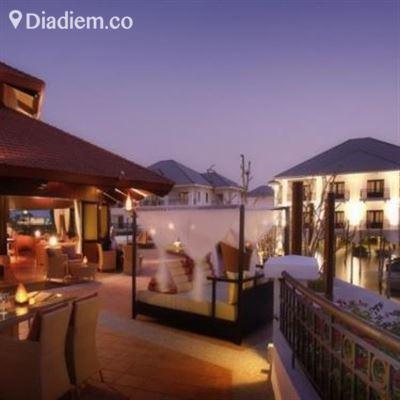 Sunset Bar – InterContinental Hanoi Westlake