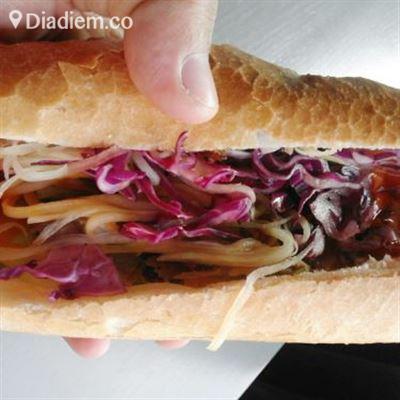 Táo Đỏ – Bánh Mì Kebab