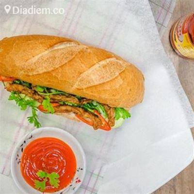 Thanh Loan – Bánh Mì Chả Cá Nóng