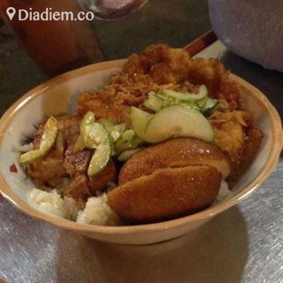 Xôi & Bánh Mì – Bạch Mai
