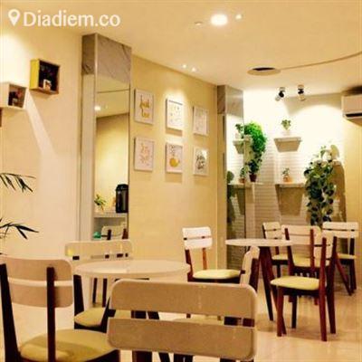 Yuly – Food & Drink