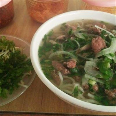 Trương Gia – Phở Bò & Bún Đò Trai