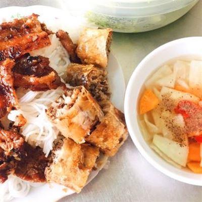 Tùng Hằng- Bánh Cuốn & Bún Chả Nem Nướng