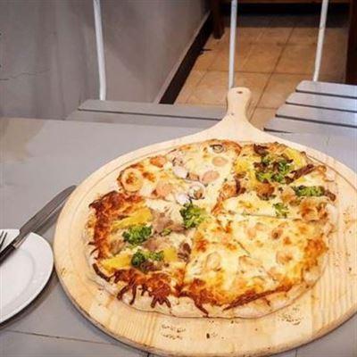 The Pizza Club
