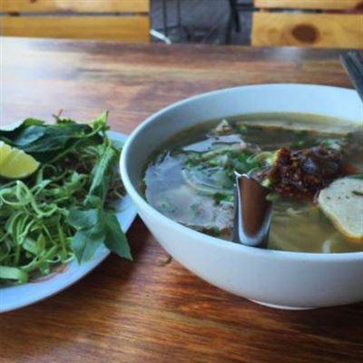 Bún Bò Huế Cô 8