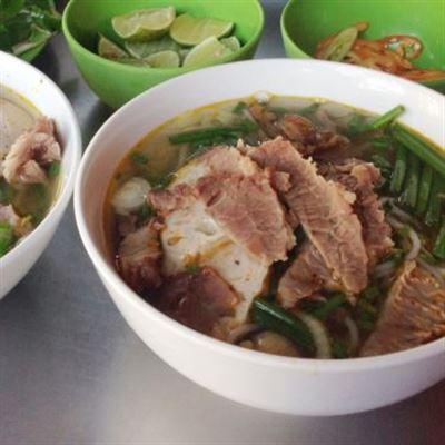Quyền – Bún Bò Huế