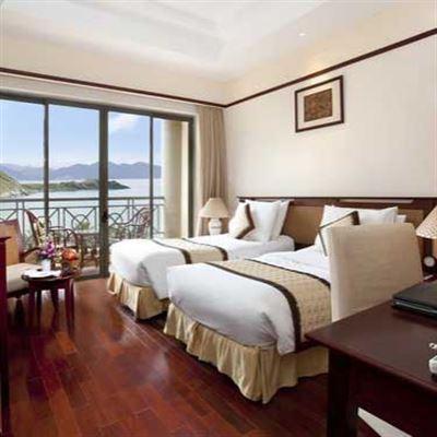 Ocean Window Spa & Resort