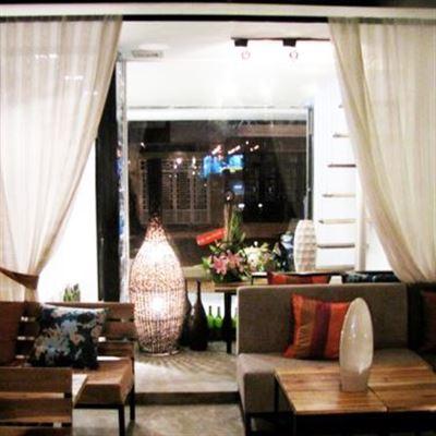 Stray Cafe