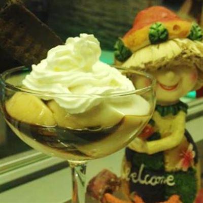 Monet Ice Cream & Coffee