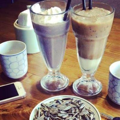 Alya Cafe