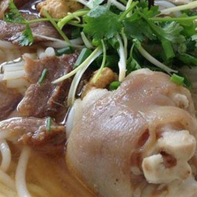 Chương Huế – Bún Bò Giò Heo