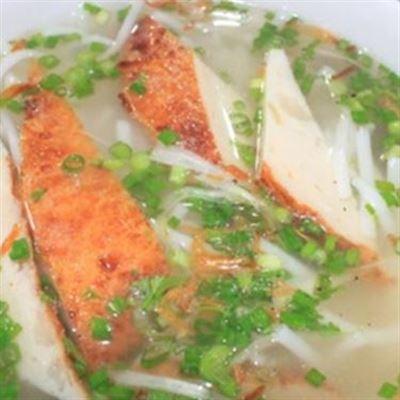Bánh Canh Đài Liệt Sĩ