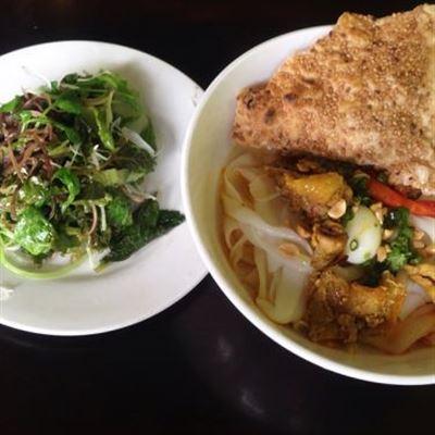 Hoài Phố – Mì Quảng