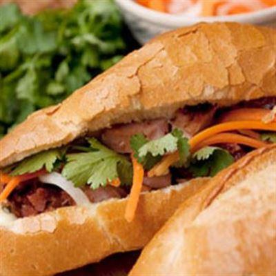 Bánh Mì – 11/1 Trần Quốc Toản