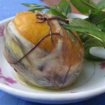 Hột Vịt Lộn – Cách Mạng Tháng 8