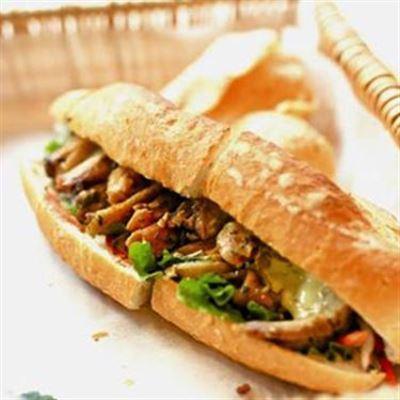 Bánh Mì Heo Quay – Đồng Khởi