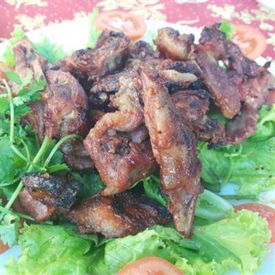 Ánh Tiến – Vịt Nướng Lá Mác Mật