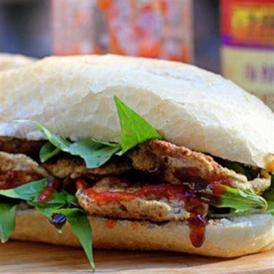 Bánh Mì Chả Cá – 216 Cách Mạng Tháng 8