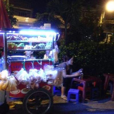 Khu Ẩm Thực Nhà Thờ Bùi Vĩnh