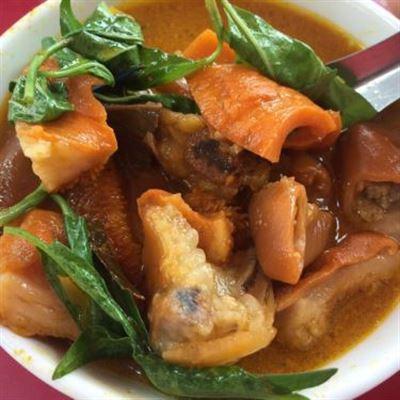 Phá Lấu Chợ Quận