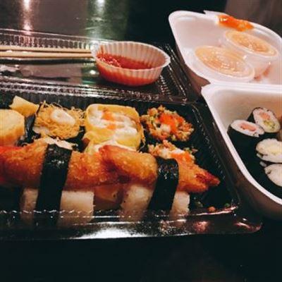 Xiên Que & Sushi Viên